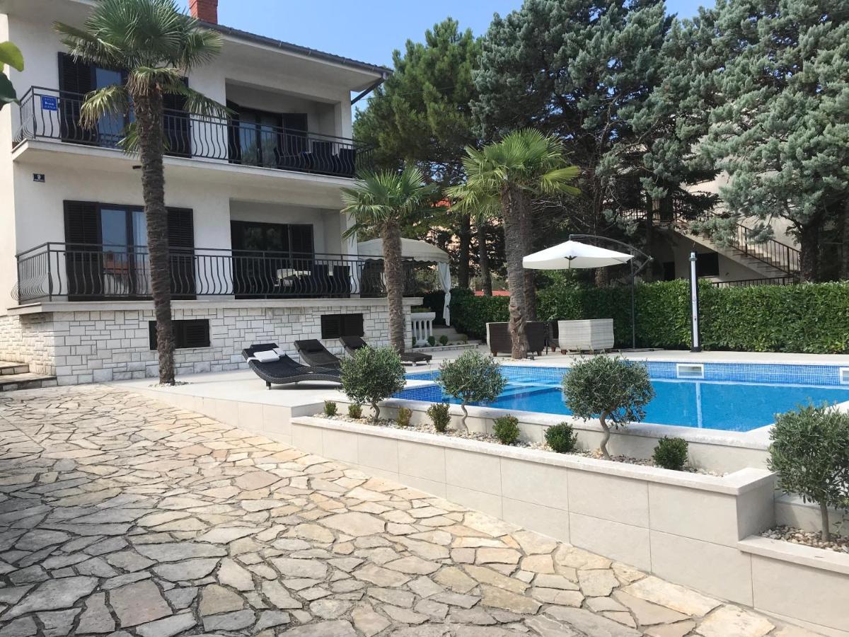 Haus Tanja Villa Malinska Exterior photo